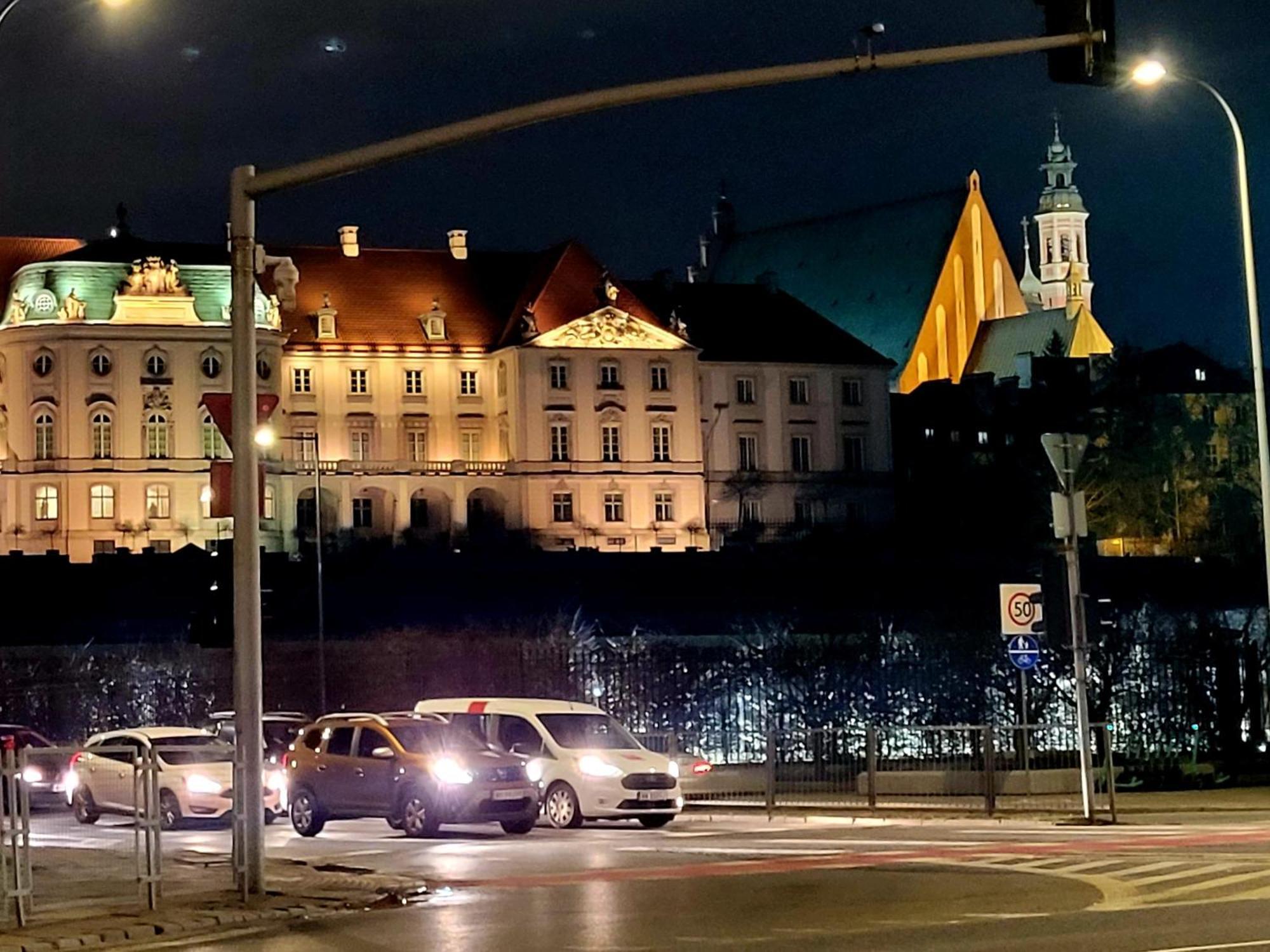 Mieszkanko Kolo Zamku Варшава Экстерьер фото